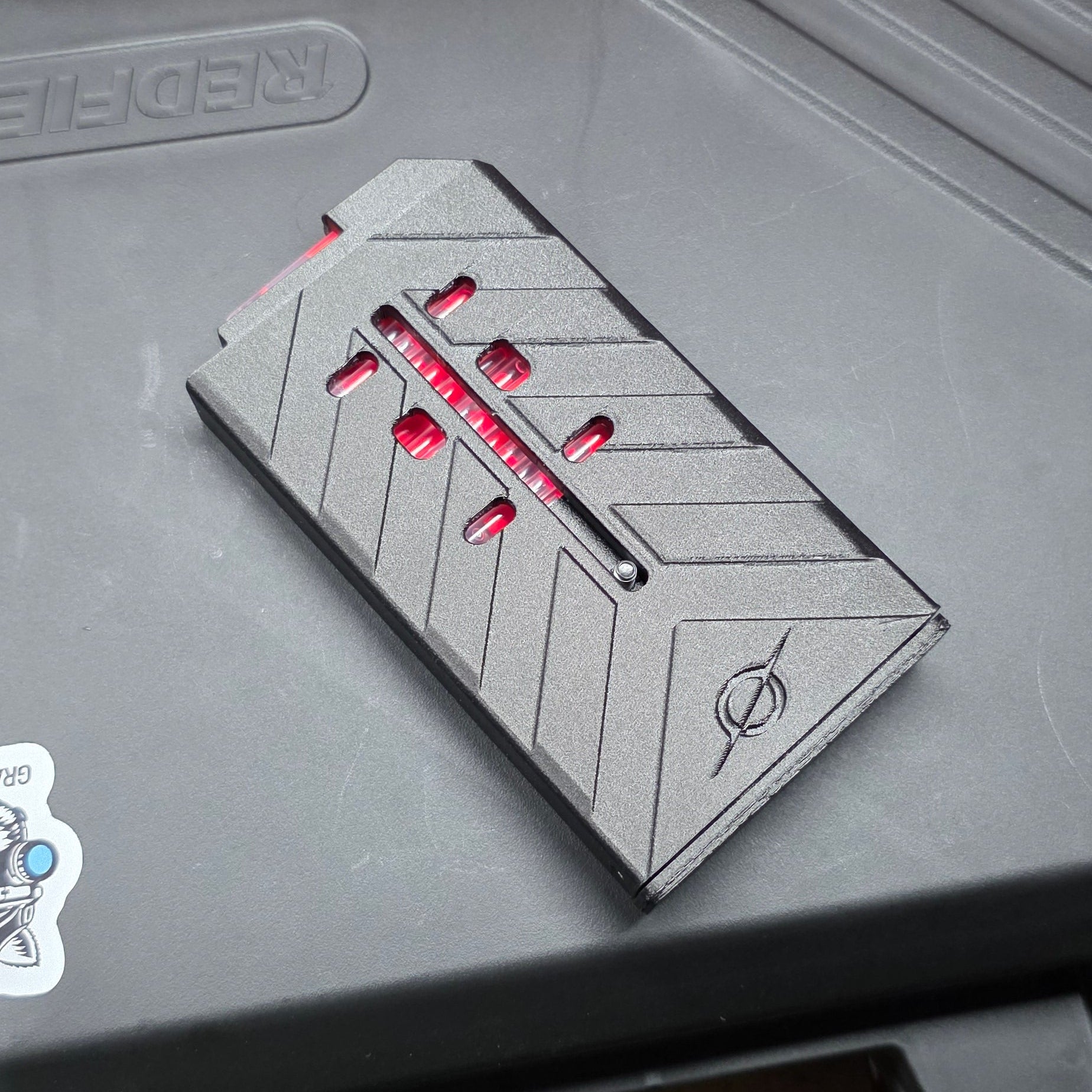 1.75" Chemlight Dispenser